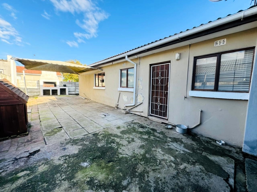 3 Bedroom Property for Sale in Highbury Western Cape